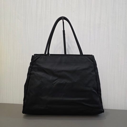 PRADA Nylon Tote Bag (Pre-owned)