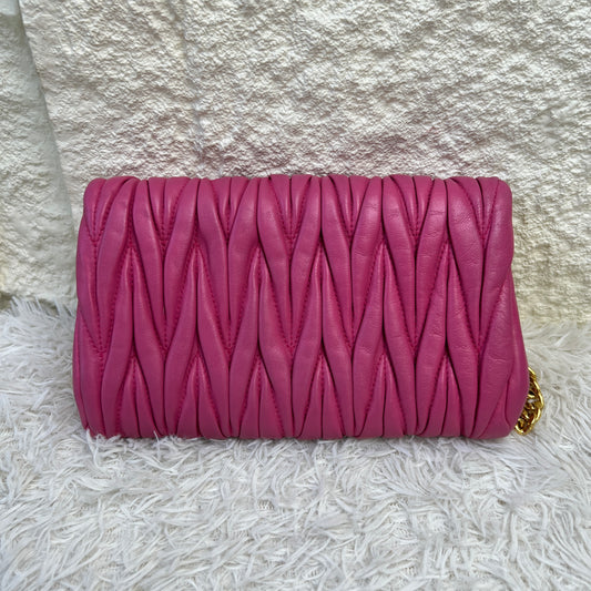 MIUMIU Chained Shoulder Bag (Pre-owned)