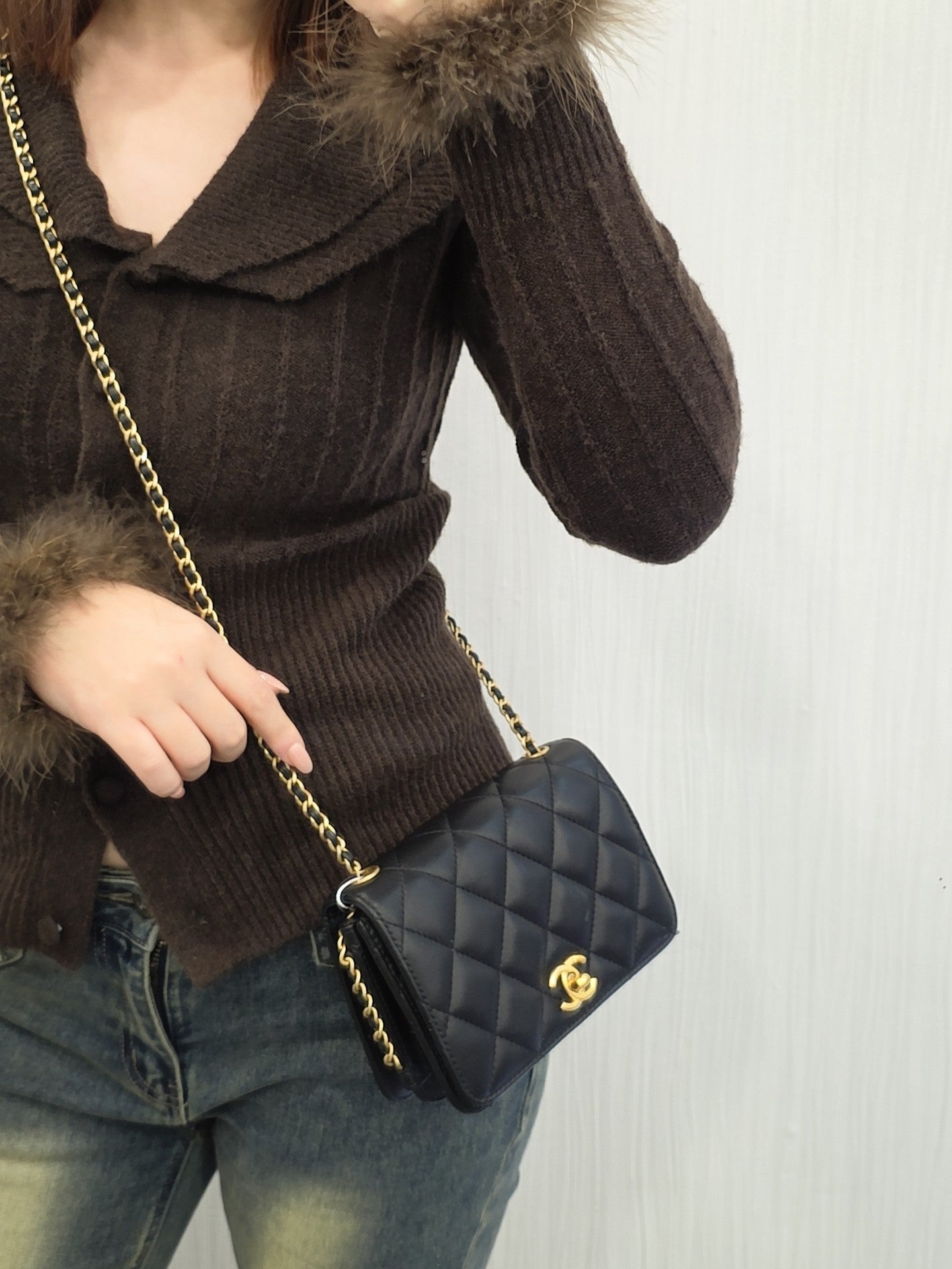 CHANEL Chained Crossbody Bag (Pre-owned)