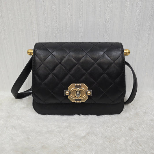 Chanel Classic Flap Bag (Pre-owned)