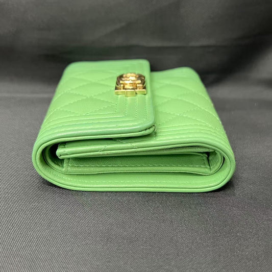 CHANEL Boy Trifold Wallet Mint Green Lambskin (Pre-Owned)