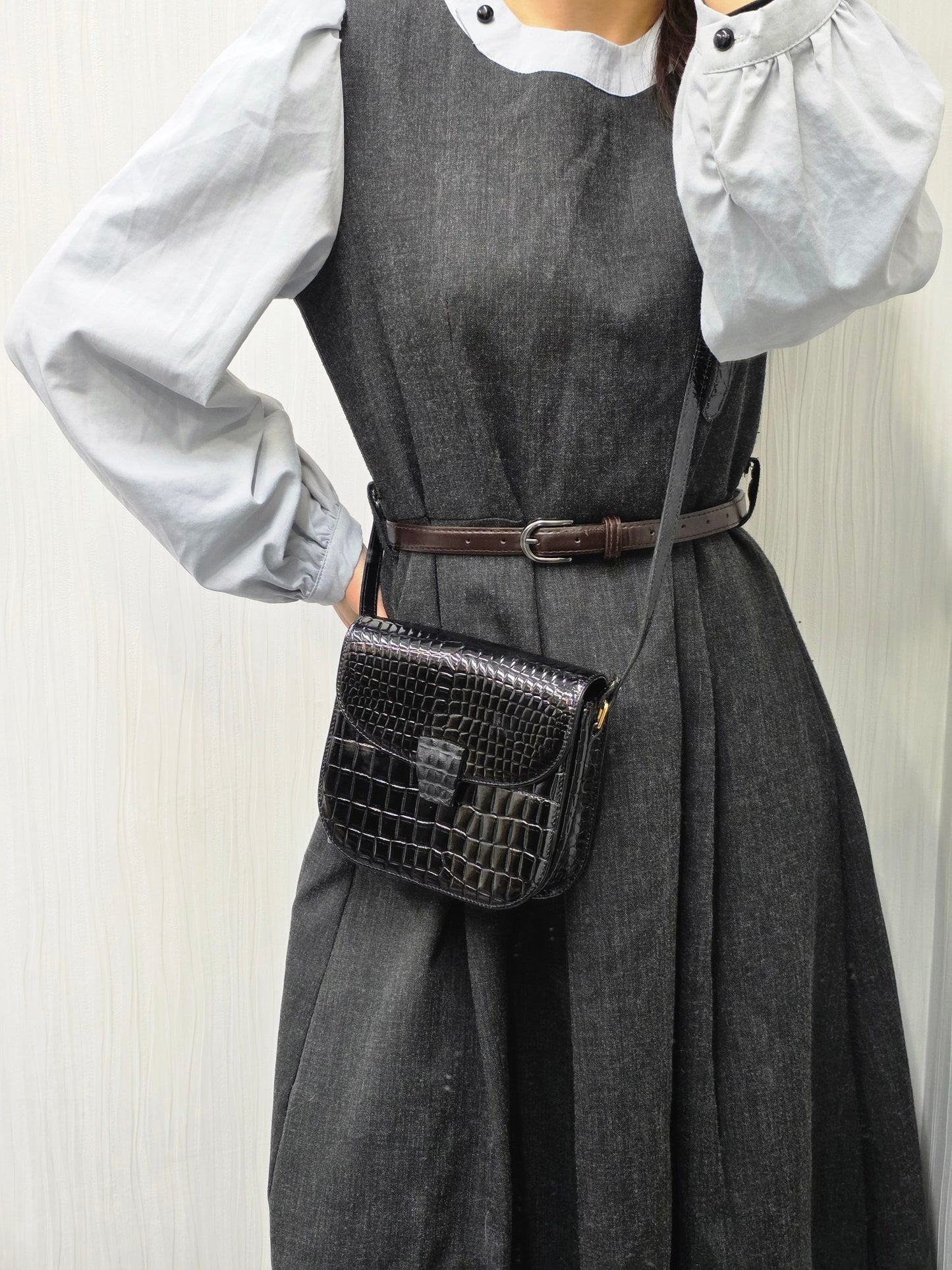 YSL Crocodile Embossed Shoulder Bag (Pre-Owned)