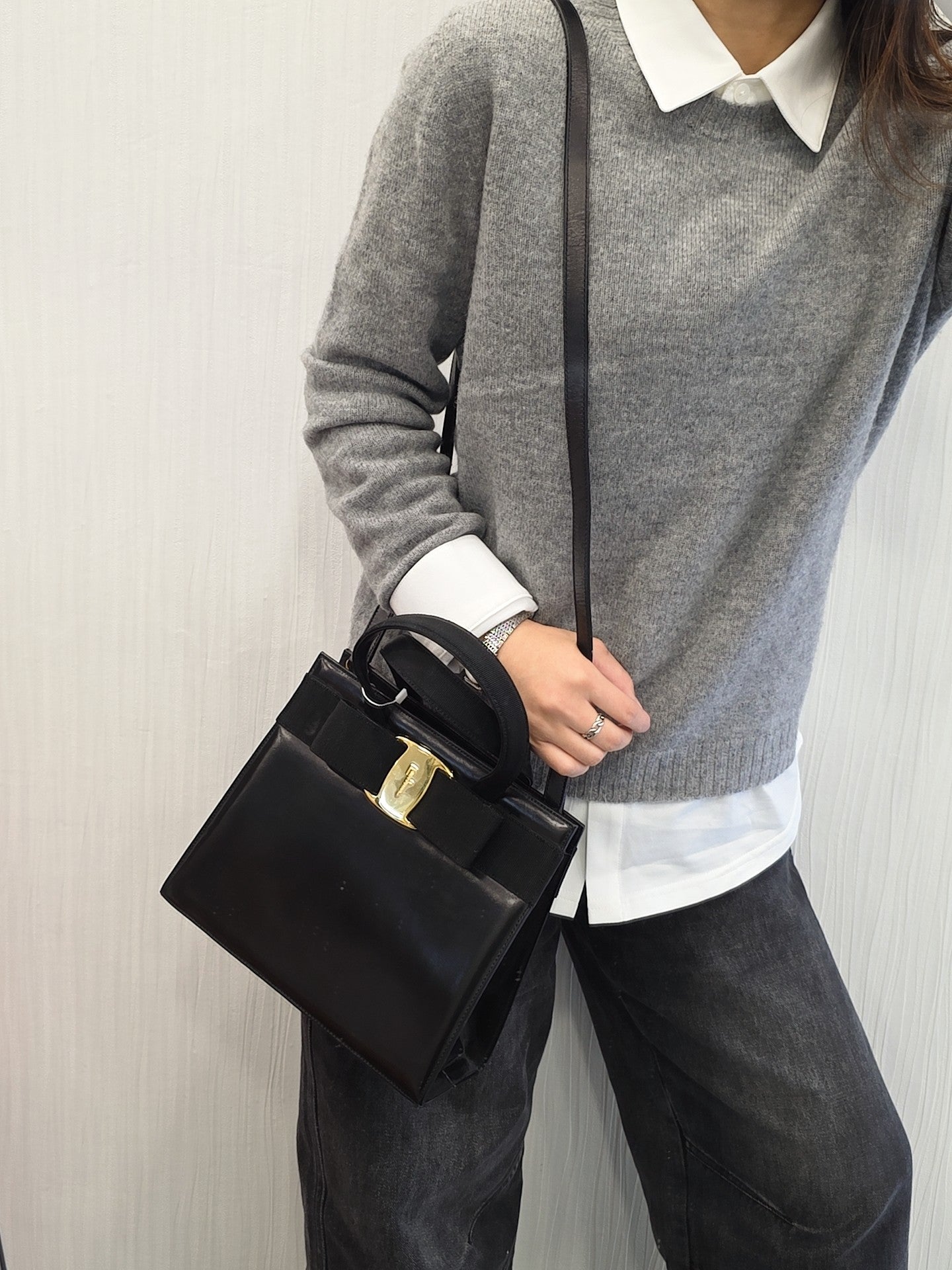 Salvatore Ferragamo Vara Bow Top Handle Bag Black (Pre-owned)