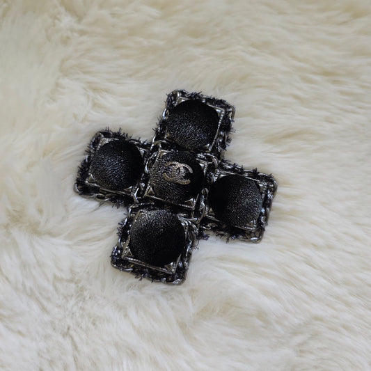 CHANEL CC Cross Tweed & Leather Brooch Silver Black (Pre-Owned)