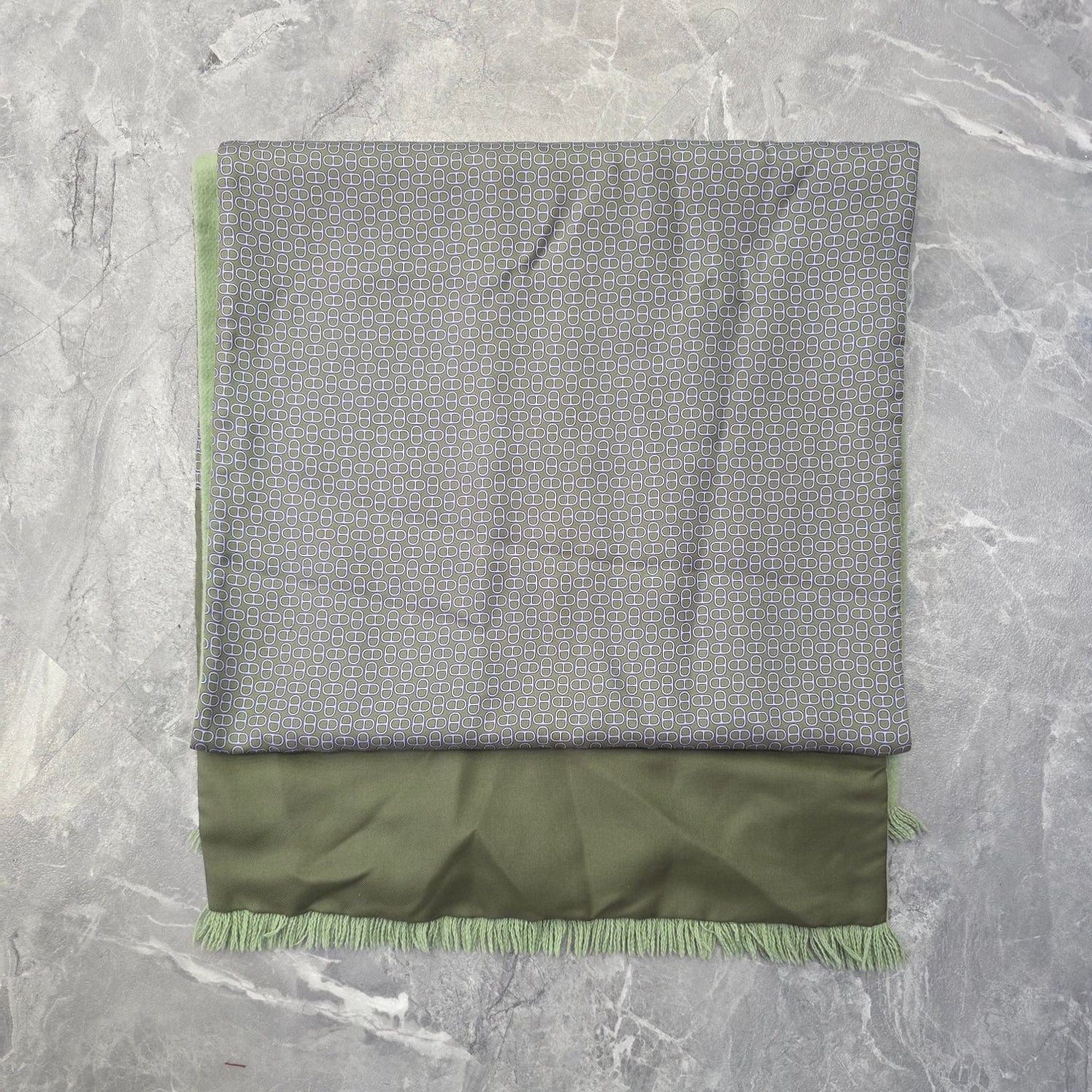 Hermès Geometric Pattern Silk Scarf Green (Pre-Owned)