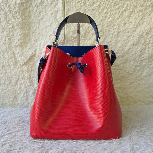 Louis Vuitton Epi NeoNoe BB Bi-Color Shoulder Bag (Pre-Owned)