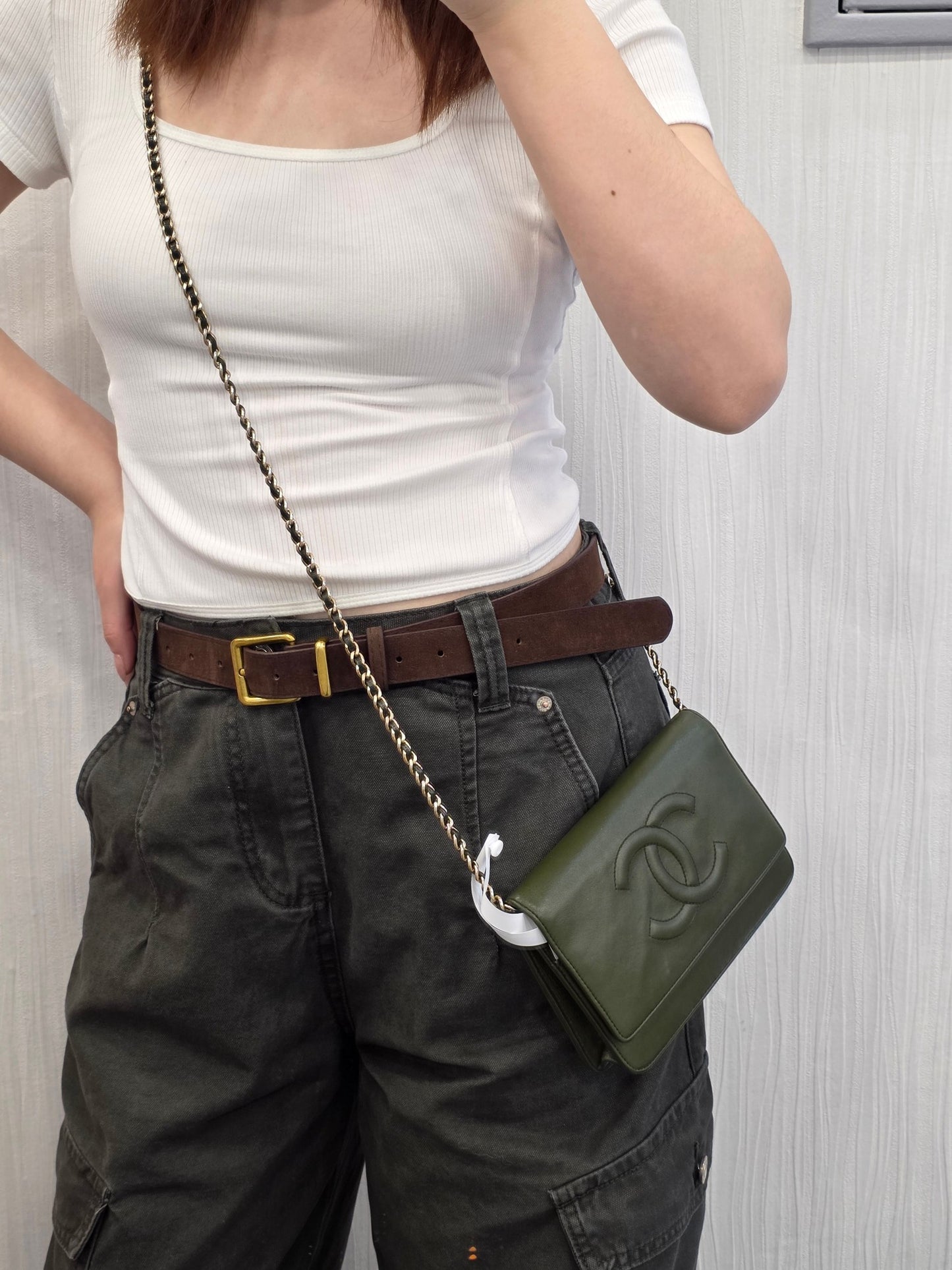 Chanel CC Logo Leather Chain Wallet Bag (Pre-Owned)