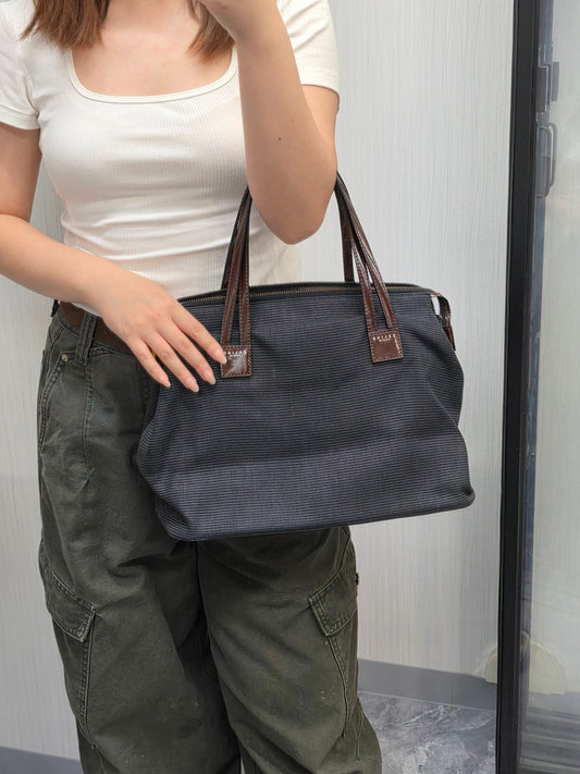Celine Canvas Tote Bag (Pre-Owned)