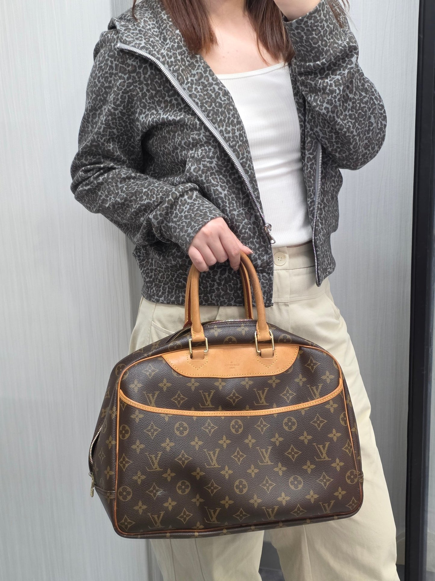 Louis Vuitton Monogram Deauville Handbag (Pre-Owned)