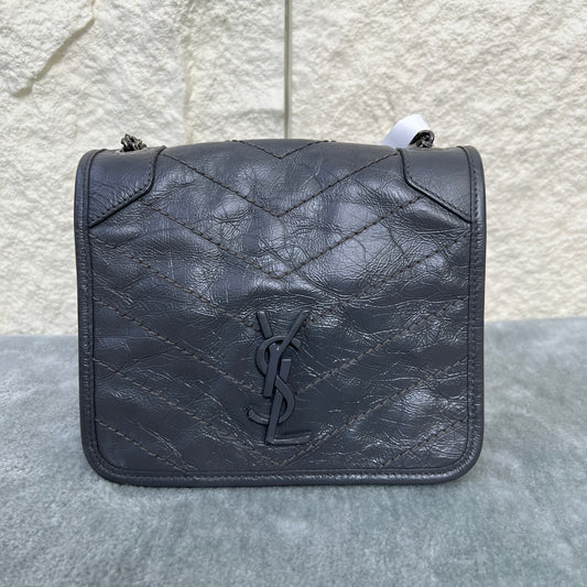 Saint Laurent Niki Chain Shoulder Bag (Pre-Owned)