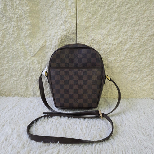 Louis Vuitton Damier Ebene Ipanema Crossbody Bag (Pre-Owned)