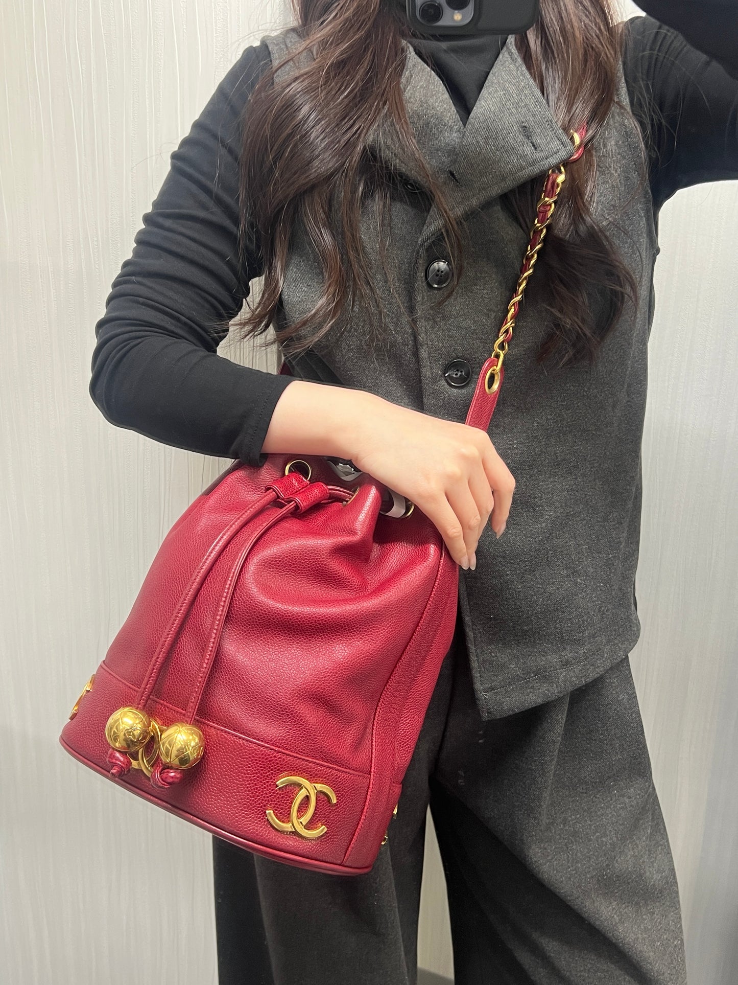 Chanel Caviar Leather Drawstring Bucket Bag (Pre-Owned)