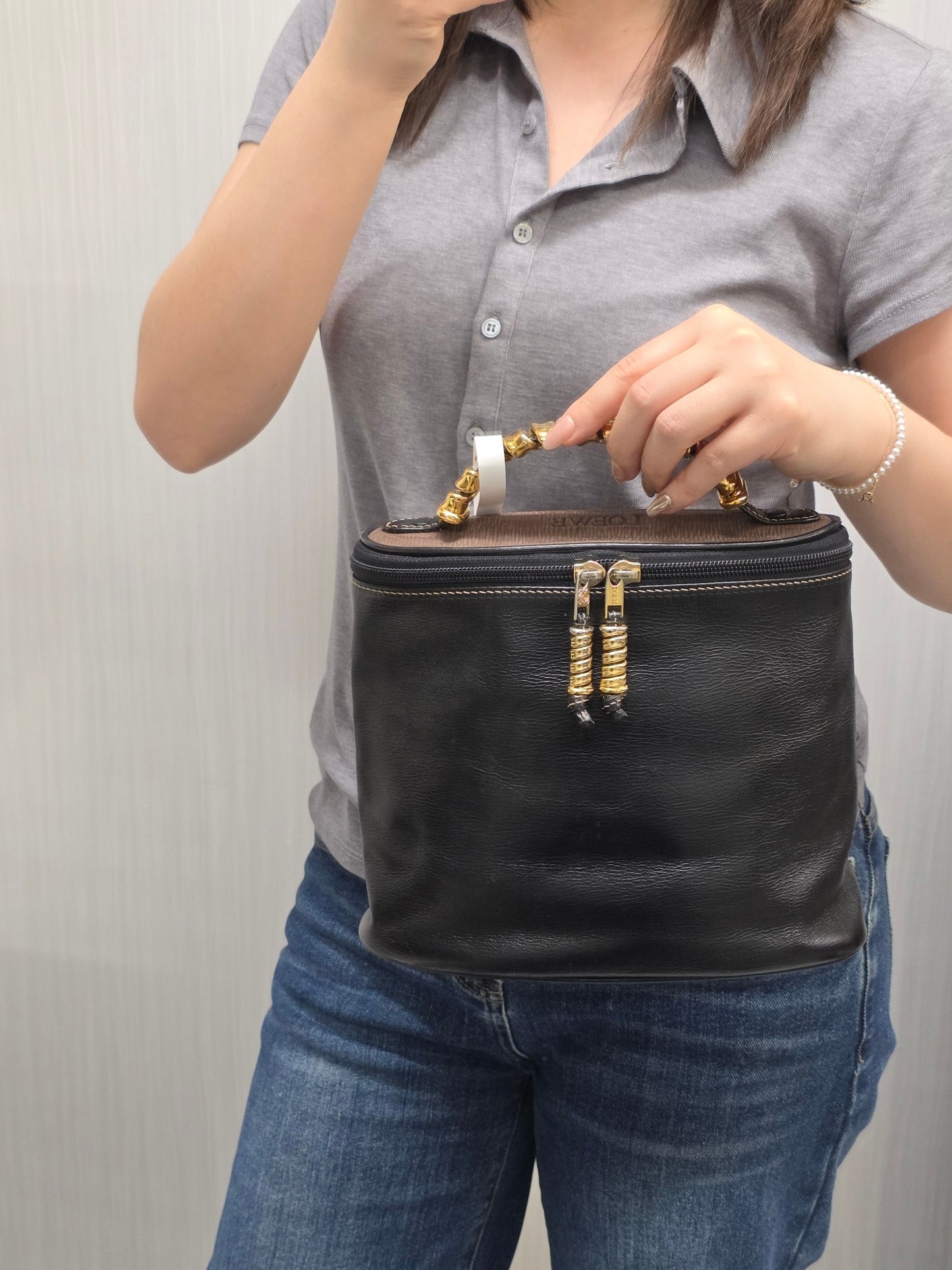 Loewe Vintage Leather Vanity Bag (Pre-Owned)