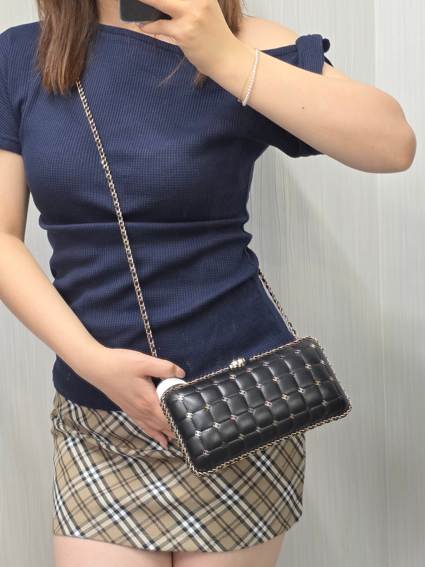 Chanel CC Logo Quilted Chain Shoulder Bag (Pre-Owned)
