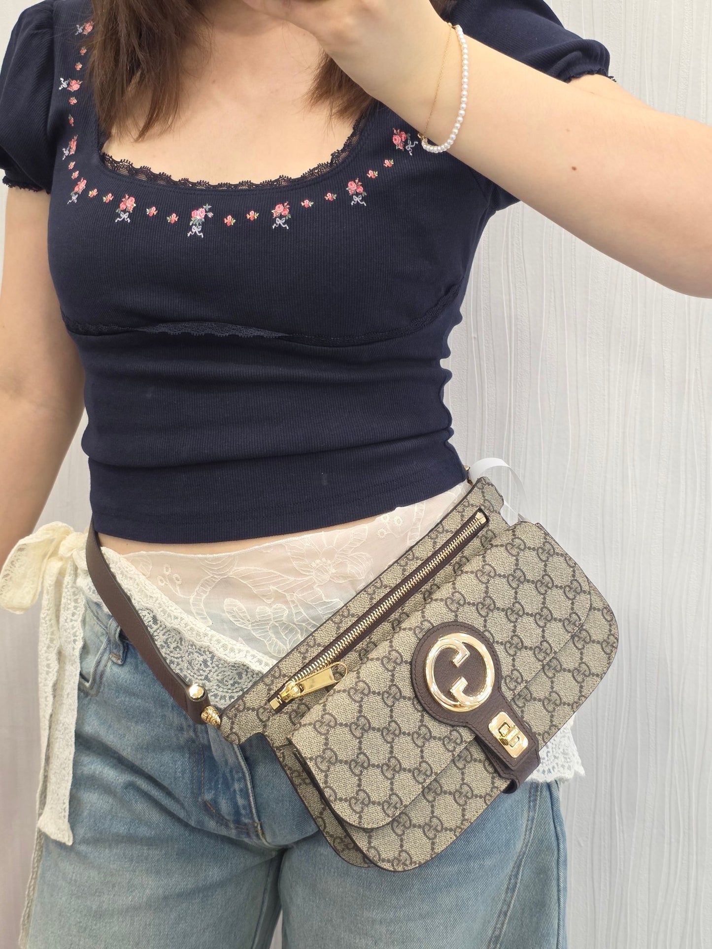 Gucci GG Canvas Shoulder Bag (Pre-Owned)