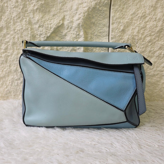 LOEWE Shoulder Bag (Pre-owned)