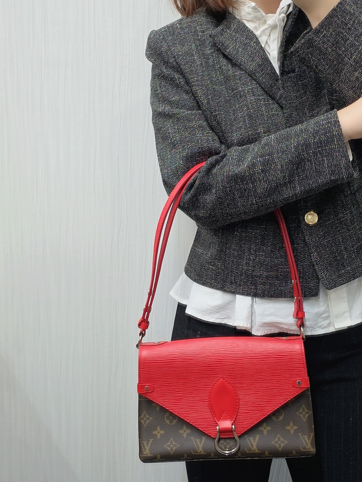 Louis Vuitton One Shoulder Bag (Pre-owned)