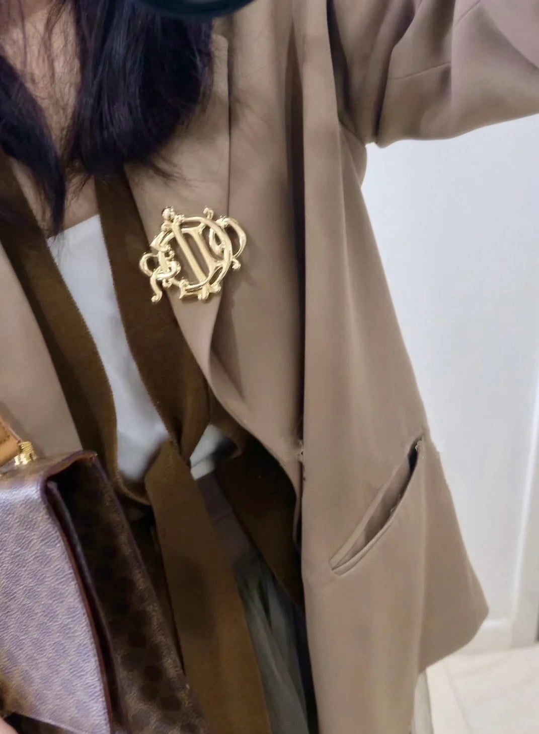 DIOR ブローチ【中古】