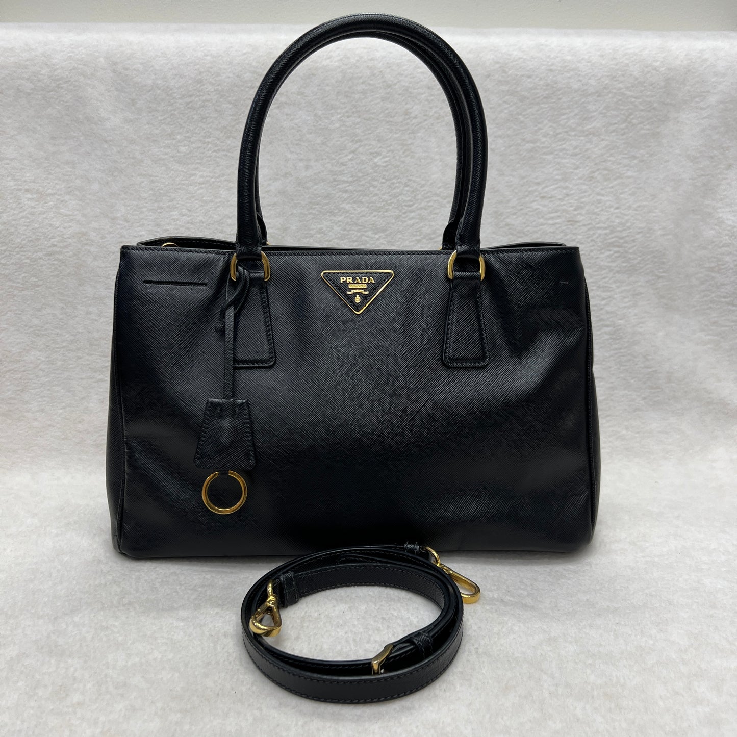 PRADA ハンドバッグ【中古】