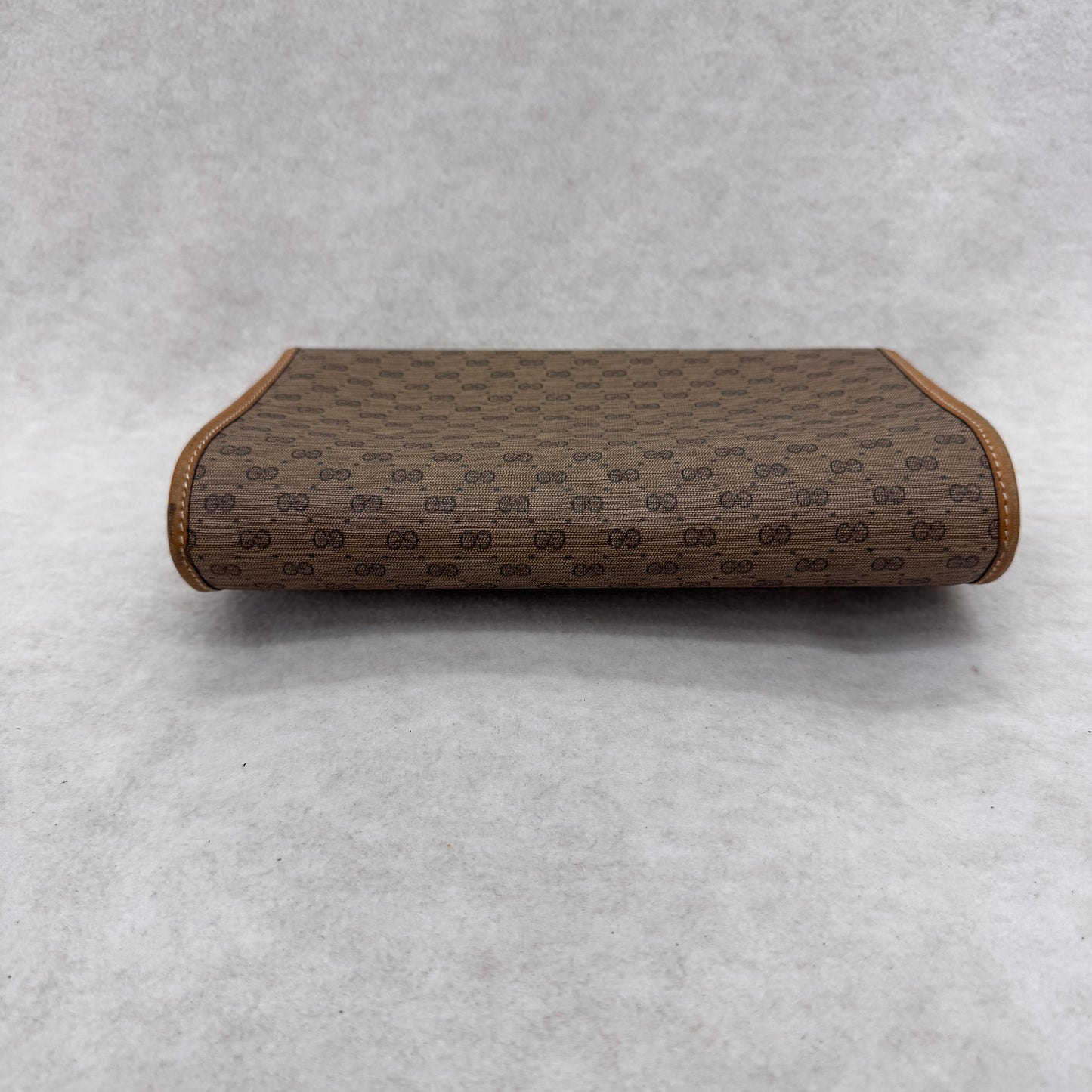 GUCCI モノグラム エンベロープバッグ【中古】