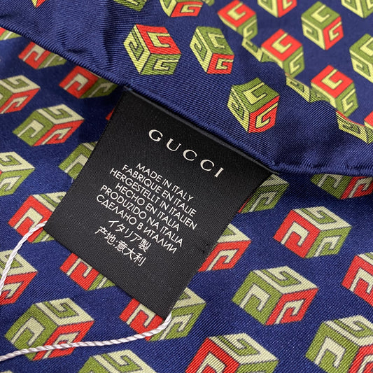 GUCCI シルクスカーフ【中古】