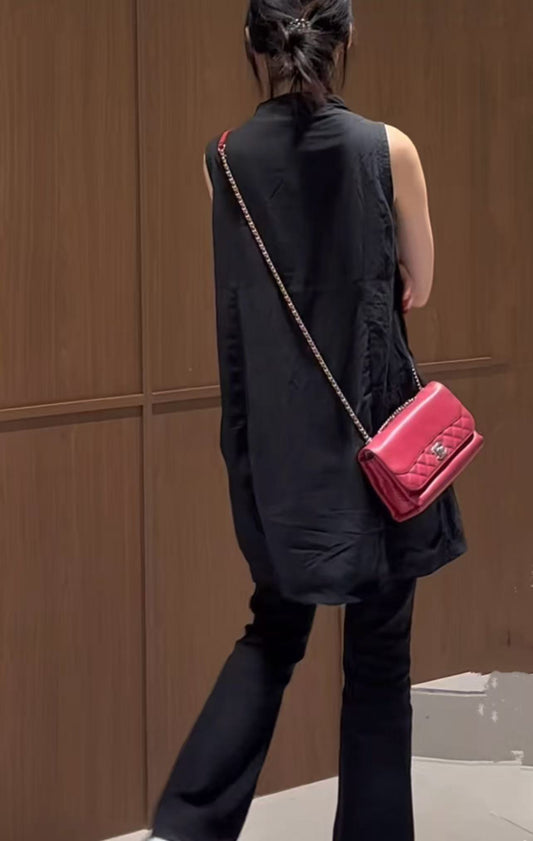シャネル クラシック フラップ CF チェーンバッグ【中古】