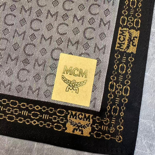 MCM シルクスカーフ【中古】