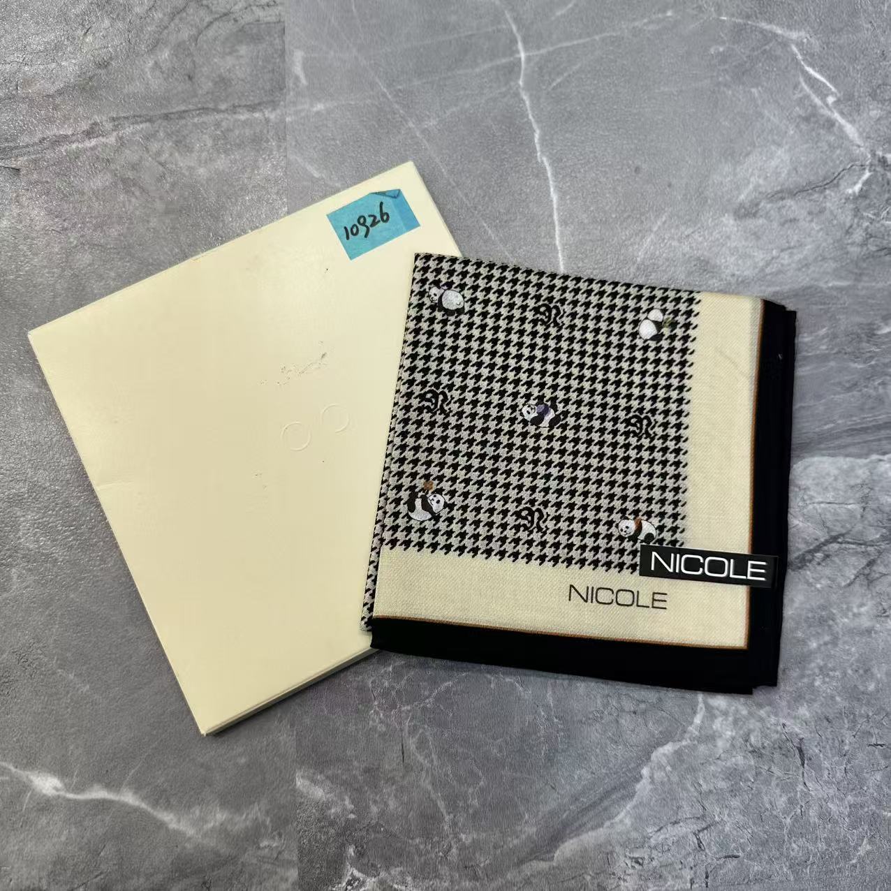 NICOLE スモールスカーフ【中古】