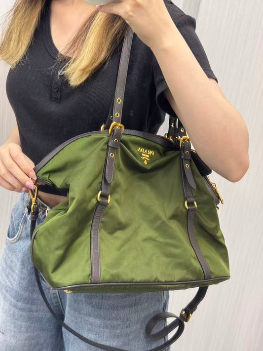 PRADA ナイロン トートバッグ【中古】