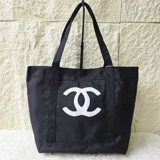 Chanel Novelty Sequin 2-Way Shoulder Tote Bag [Pre-Owned]