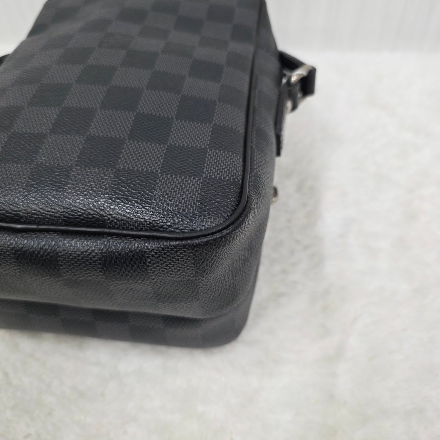 路易威登 Damier Graphite Rem N41446 单肩包 灰色 黑色 银色五金 斜挎包/手拿包 [二手] 
