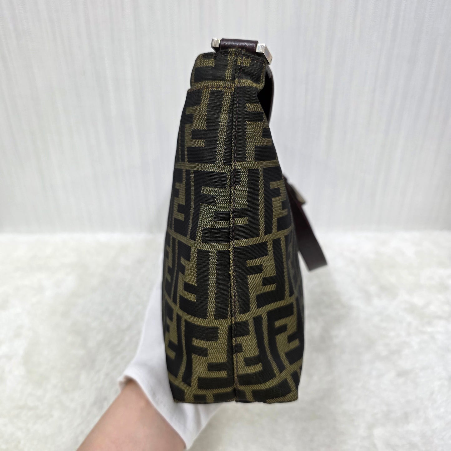 フェンディ ズッカ ショルダーバッグ ブラウン【中古】 