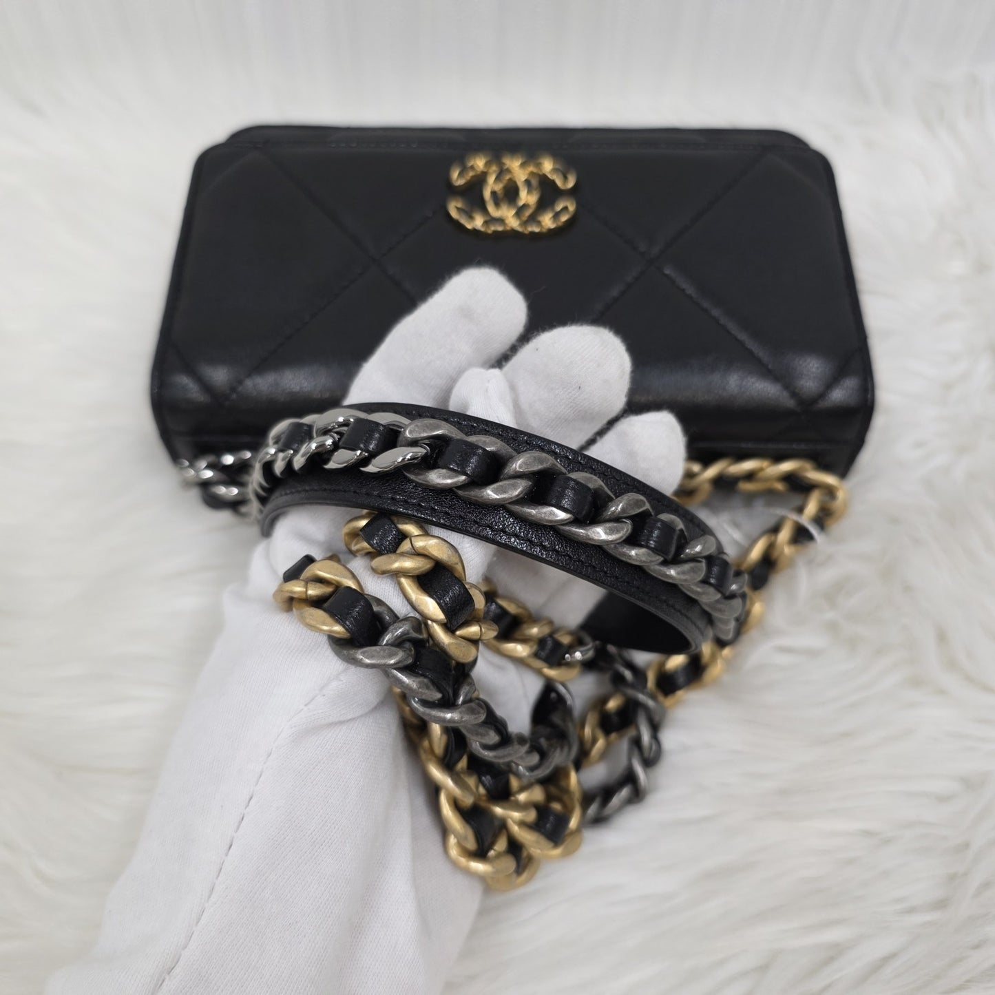CHANEL ウォレット オン チェーン (WOC) [中古] 