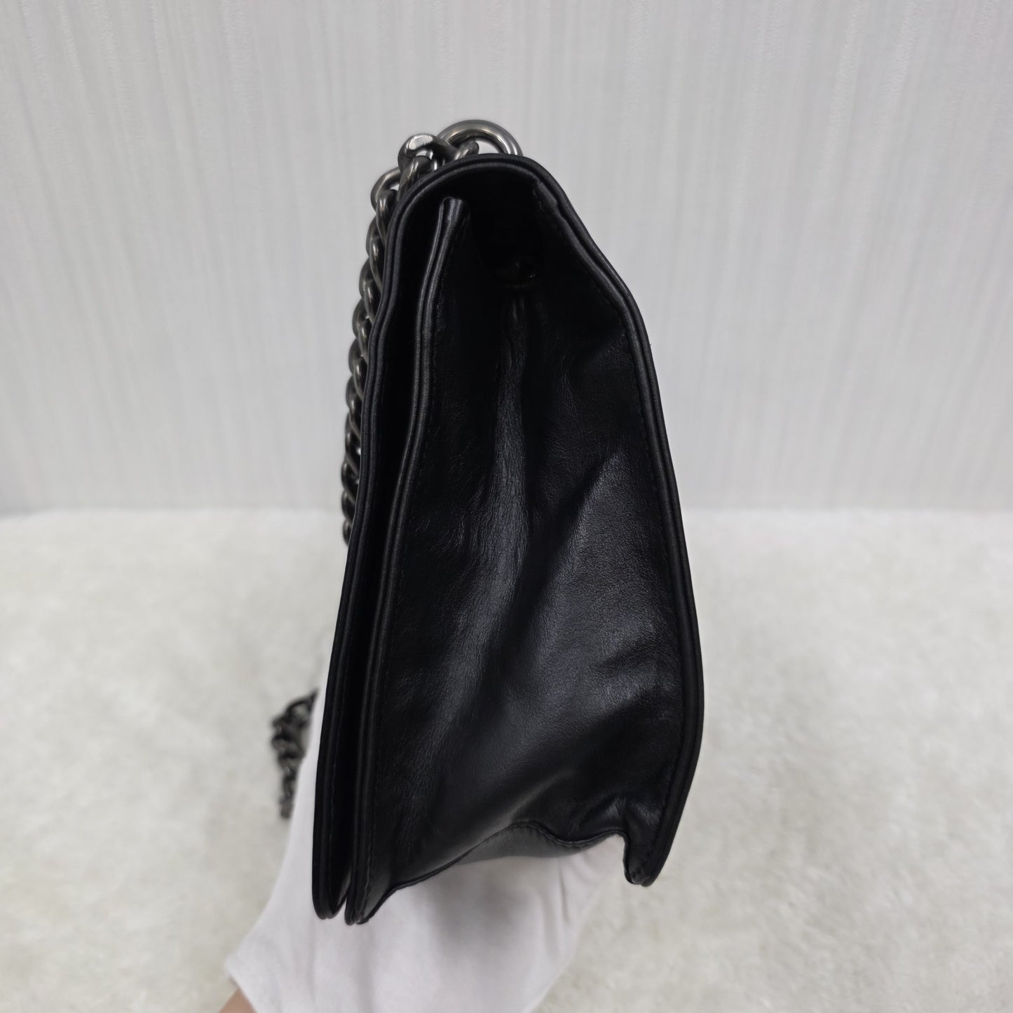 PRADA メタルパンチングレザーチェーンショルダーバッグ ブラック【中古】 