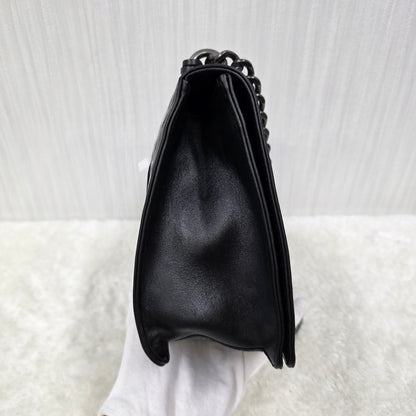 PRADA メタルパンチングレザーチェーンショルダーバッグ ブラック【中古】 