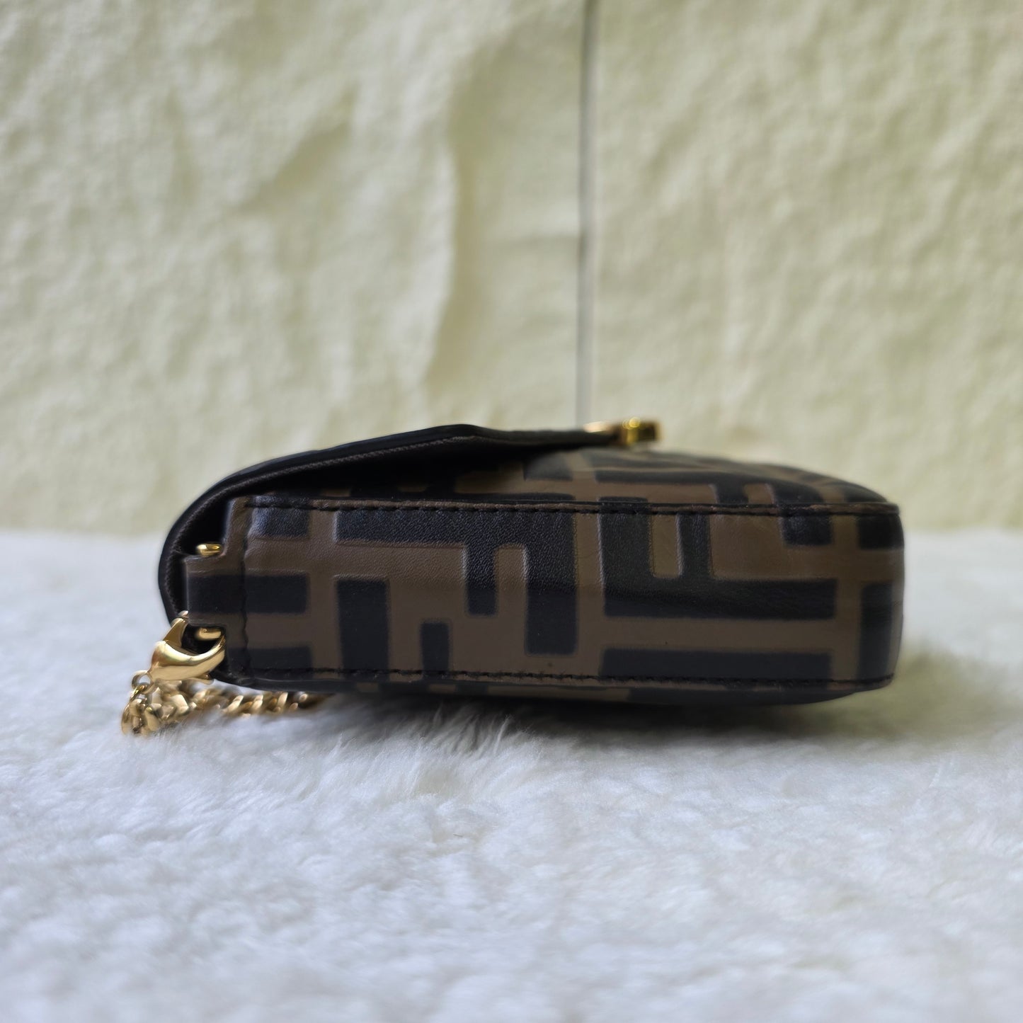 Fendi Chained Bag (Pre-owned)