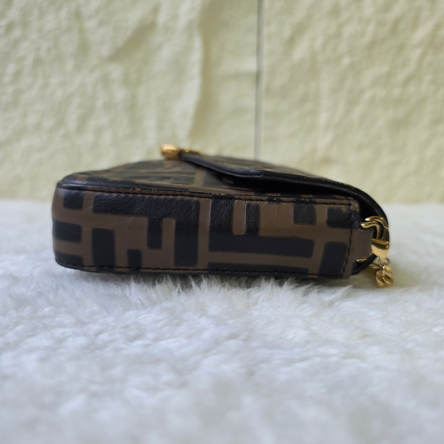 Fendi Chained Bag (Pre-owned)