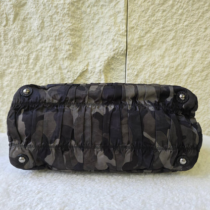 Prada Handbag (Pre-owned)