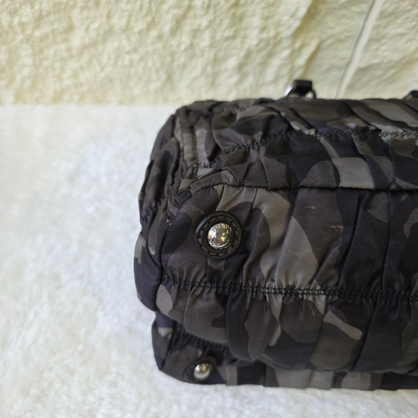 Prada Handbag (Pre-owned)