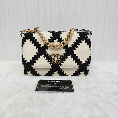 Chanel Shoulder Bag (Pre-owned)
