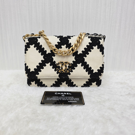 シャネル ショルダーバッグ（中古） 