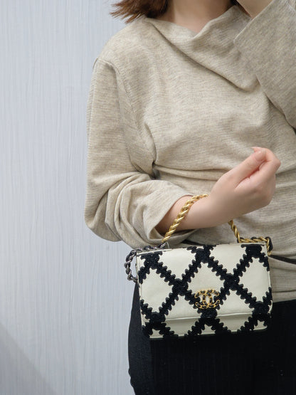 Chanel Shoulder Bag (Pre-owned)