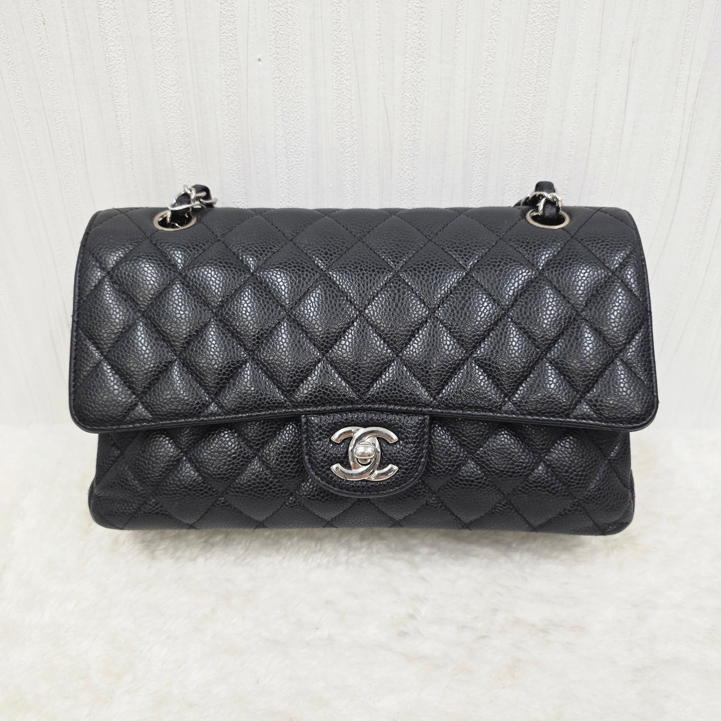 Chanel Shoulder Bag (Pre-owned)
