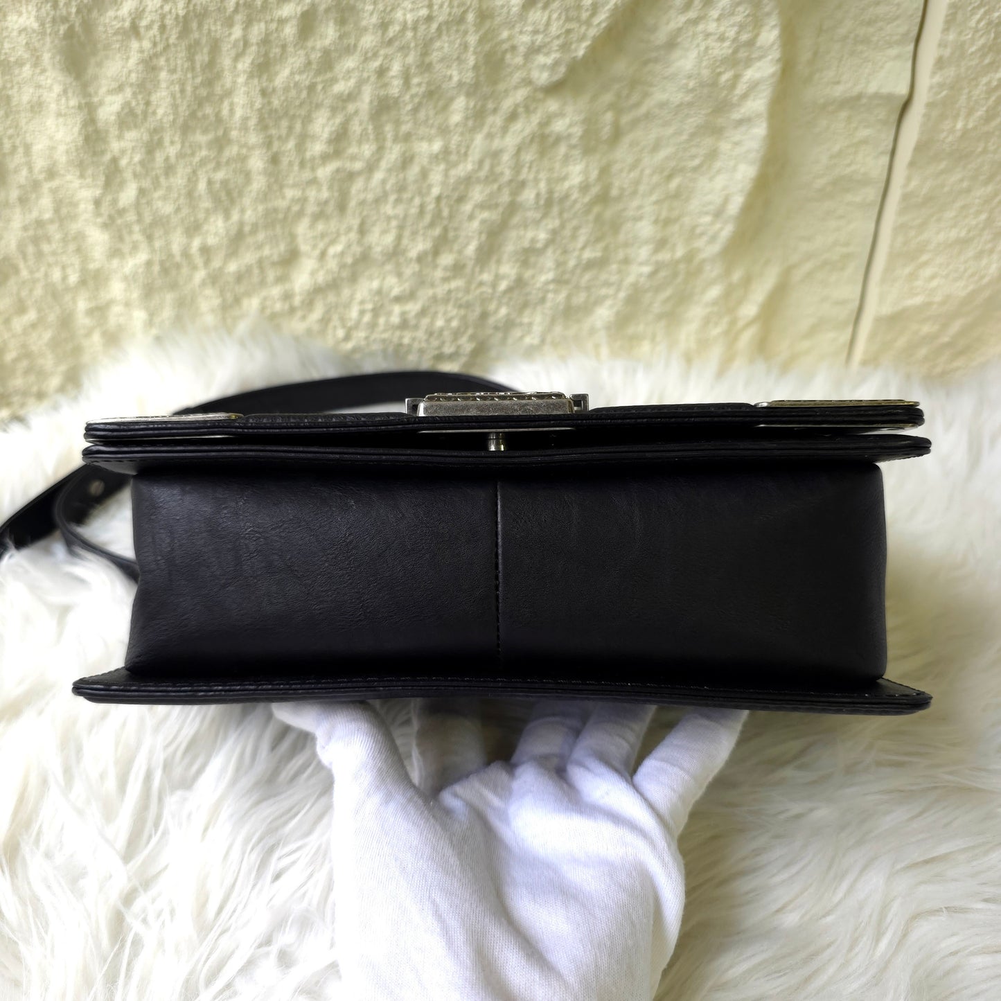 CHANEL Shoulder Bag (Pre-owned)