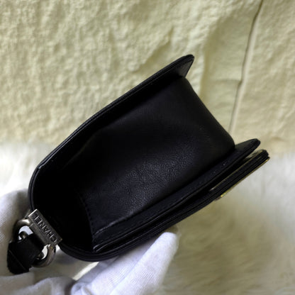 CHANEL Shoulder Bag (Pre-owned)