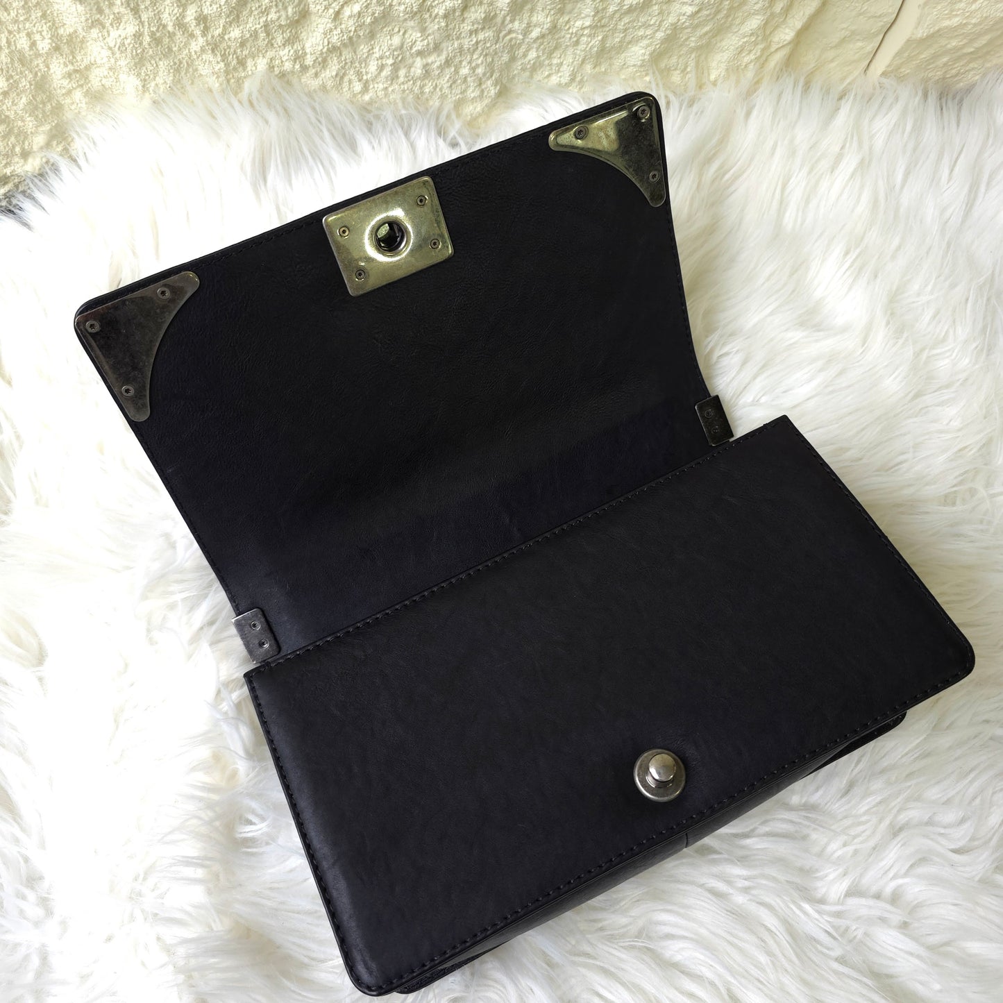 CHANEL Shoulder Bag (Pre-owned)