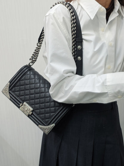 CHANEL Shoulder Bag (Pre-owned)
