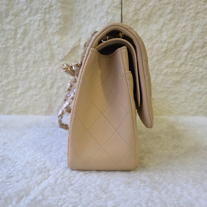 CHANEL Matelassé Grand Matelassé Shoulder Handbag [Pre-Owned]