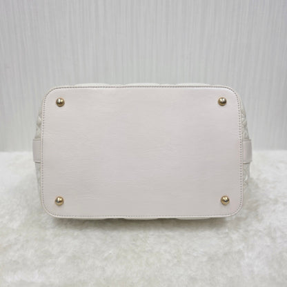 CHANEL Handbag Quilted 2-Way White [Pre-Owned]