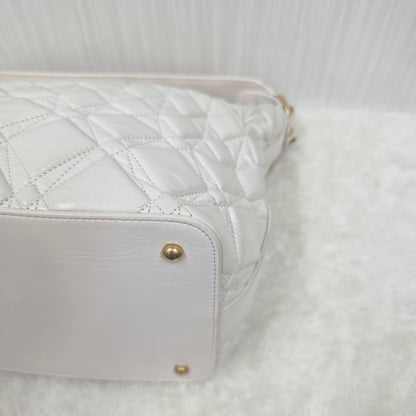 CHANEL Handbag Quilted 2-Way White [Pre-Owned]